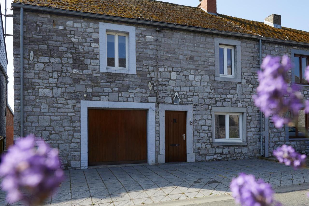 Le Renard Qui Fume Vila Onhaye Exterior foto